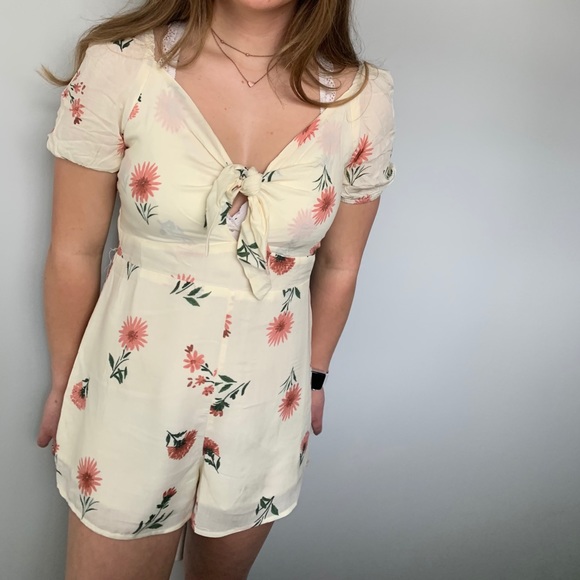 Romper - Picture 4 of 4